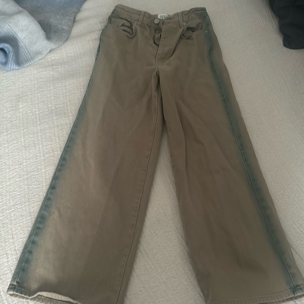BDG wide leg high rise jeans, beige with a green seam coloring